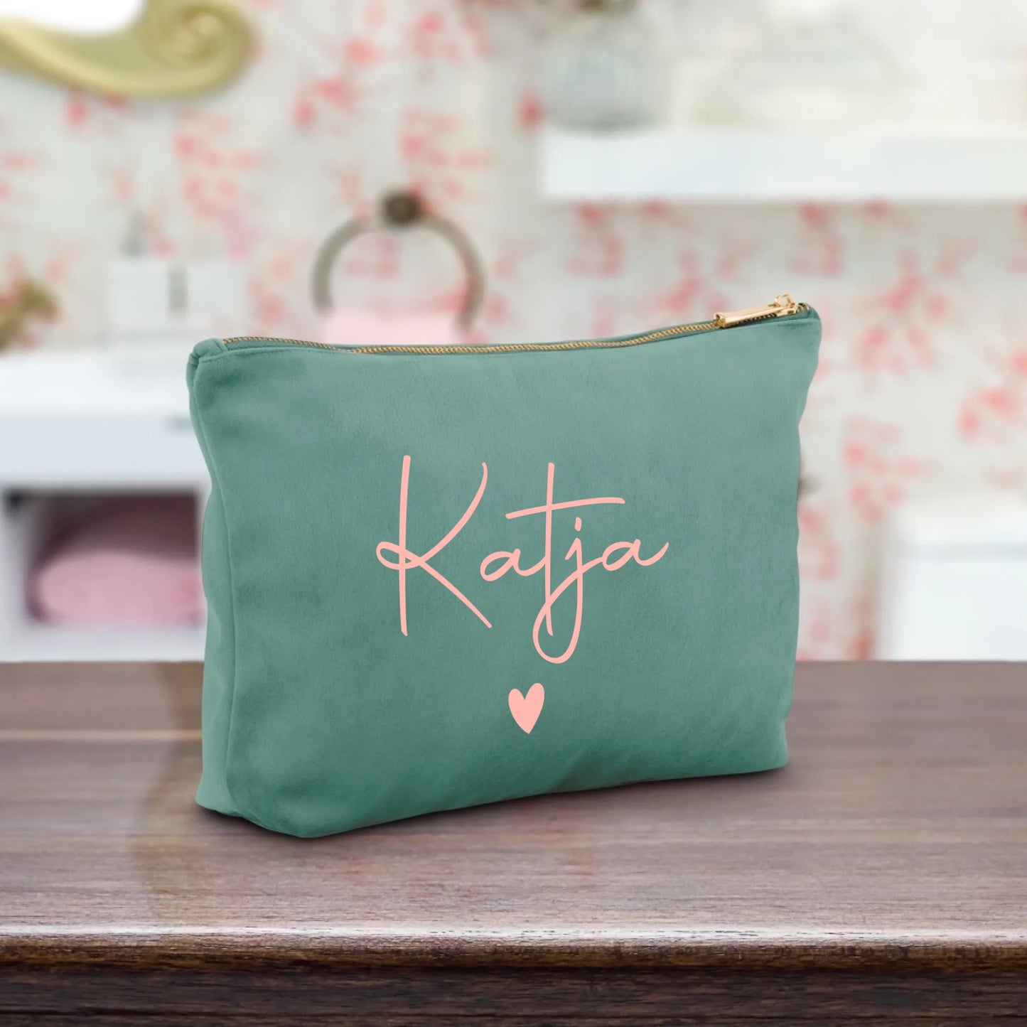 66c8979ee7d96_large